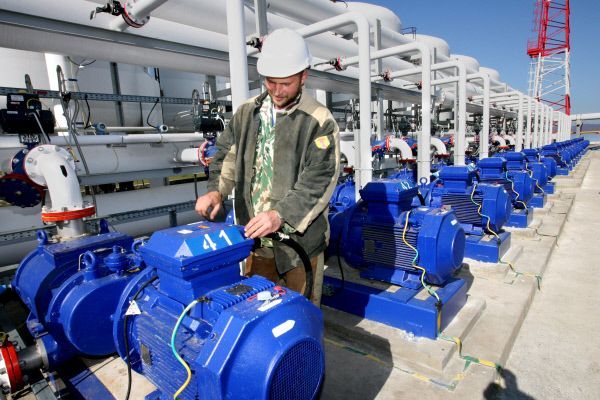 РФ в январе-марте снизила экспорт нефти в дальнее зарубежье на 2,5% - ФТС РФ в январе-марте снизила экспорт нефти в дальнее зарубежье на 2,5% - ФТС